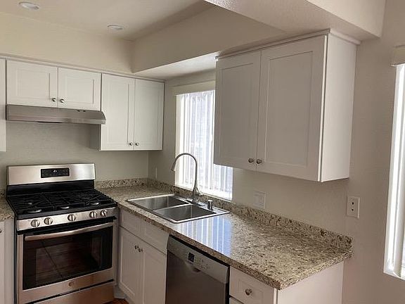 2nd image of 7320 Balboa Blvd Unit 118