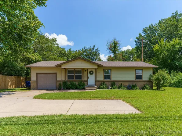 1505 S Elm Pl, Broken Arrow, OK 74012