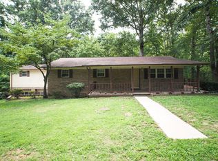 219 White Oak Ln, Heiskell, TN 37754