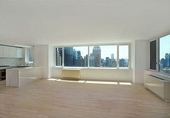 3rd image of 322 W 57th St APT 43U1