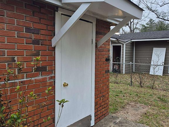5th image of 1432 Hagan Dr