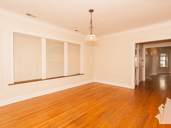 5th image of 2141 W Arthur Ave #1
