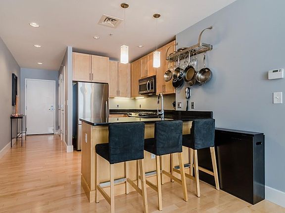 3rd image of 181 Essex St Unit E801