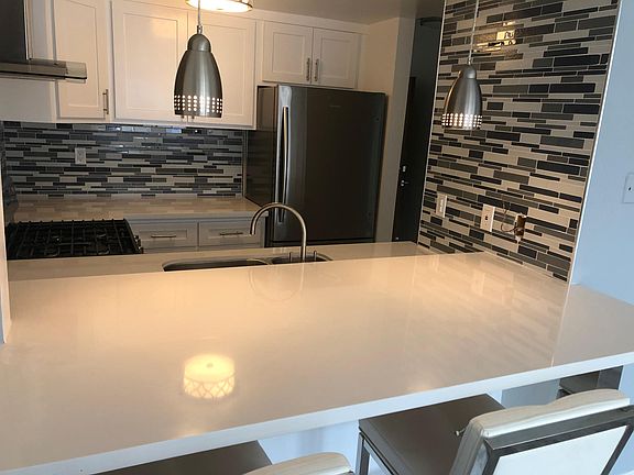 4th image of 1316 W Sunset Blvd #33