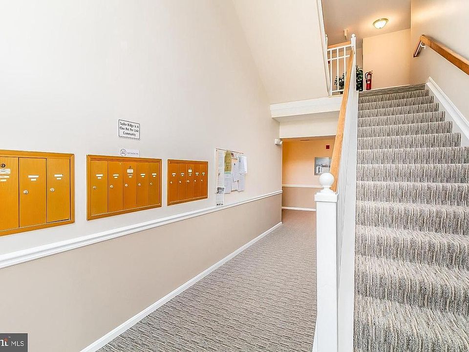 1st floor mailboxes