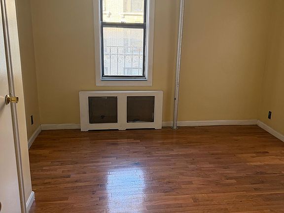 4th image of 3609 Broadway APT 4K