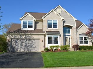 1763 Louisville Ln, Crystal Lake, IL 60014