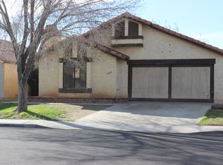 3564 Avocado Ln, Palmdale, CA 93550