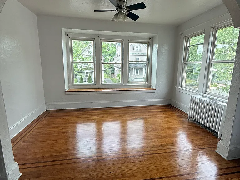 255 W Englewood Ave #2 — Photo 11
