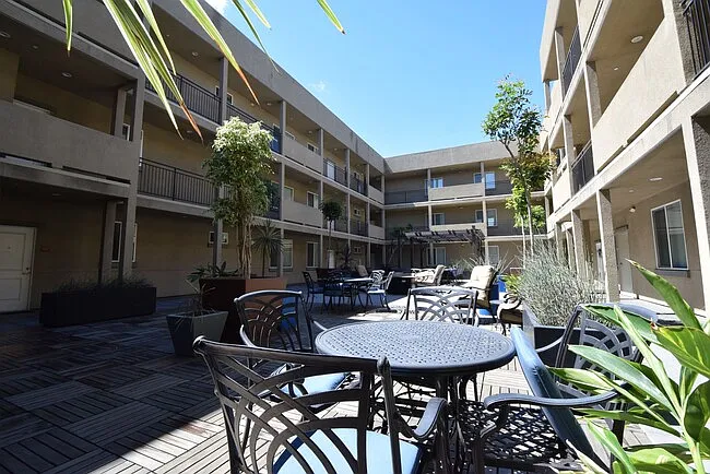 7851 Ventura Canyon Avenue — Photo 2