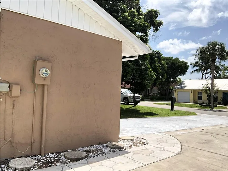10328 Windley Key Ter — Photo 35