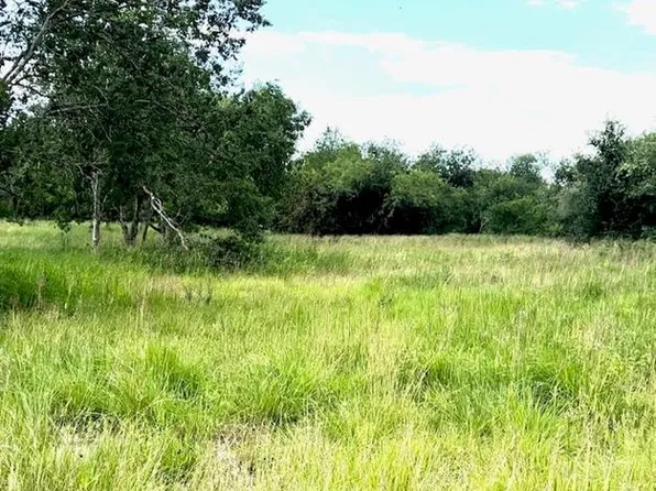 LOTS 4-5 Ala Blanca Dr., Beeville 78102