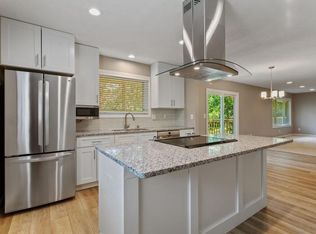 4705 Golden Valley Rd, Golden Valley, MN 55422