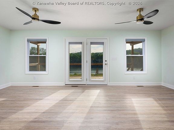 5th image of 20338 Winfield Rd