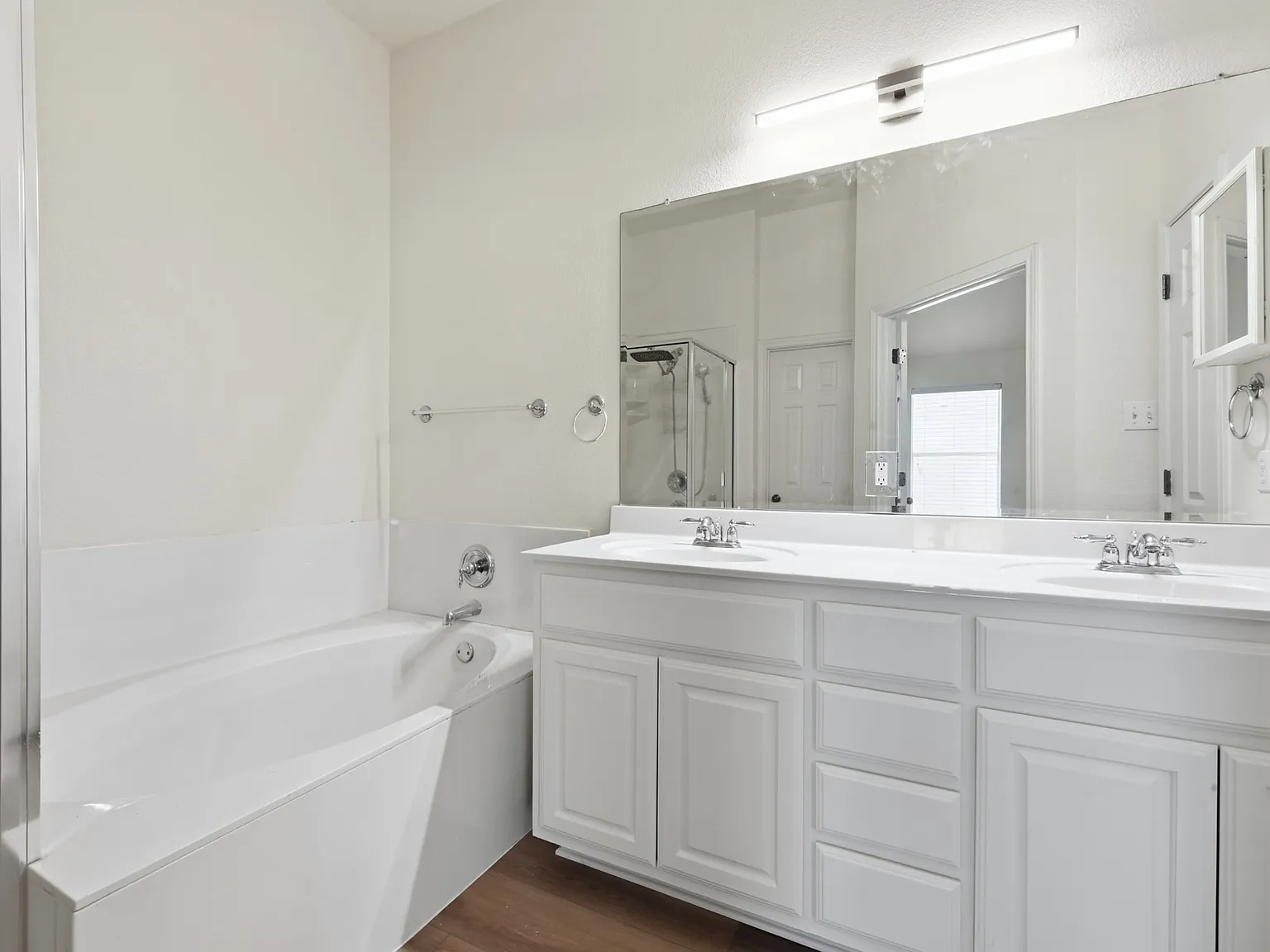 3 bed, 1615 sqft, $2,850 — Photo 4