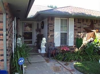 3rd image of 3604 Tiffany Dr
