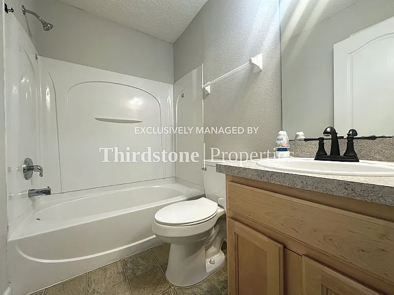 6131 Bartram Village Dr — Photo 15