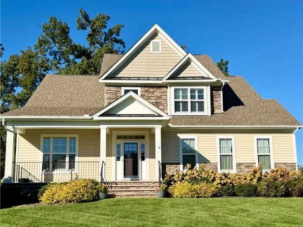 1372 Miners Trail Rd, Midlothian, VA 23114
