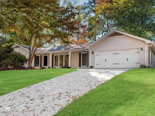 3126 Bunker Hill Rd, Marietta, GA 30062