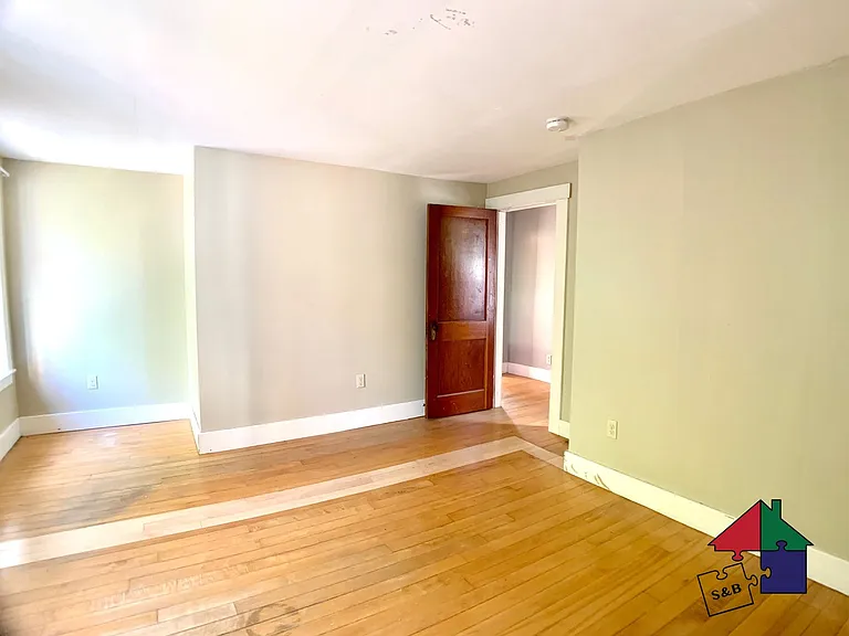 102 Northfield St — Photo 10