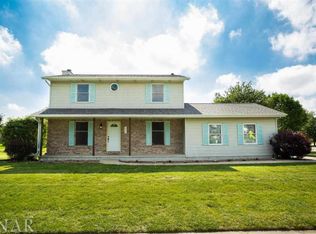 1228 Kenneth Dr, Bloomington, IL