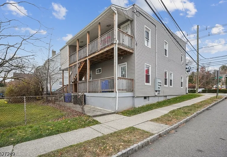 143 Valley Rd #1R — Photo 16