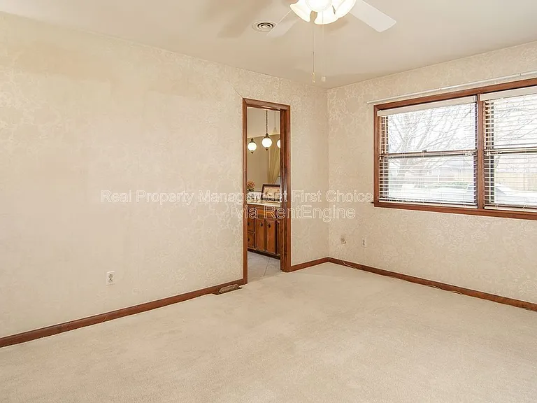 244 N Live Oak Ln — Photo 21