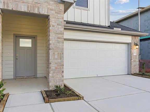 2nd image of 5008 Rosemary Creek Dr