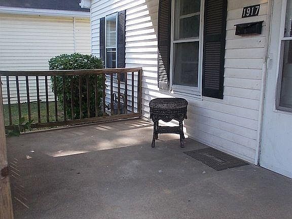 2nd image of 1917 S Fares Ave
