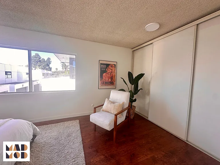 758 Hyperion Ave #3 — Photo 8