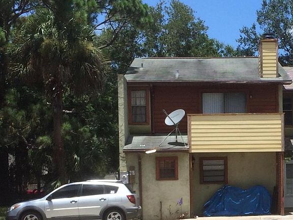 3rd image of 216 Parker Dr