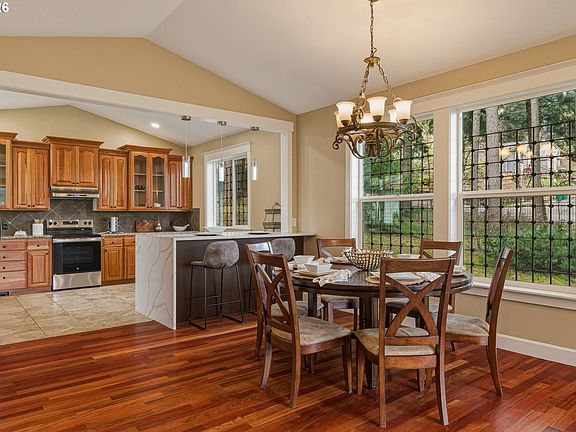 3rd image of 12989 SE Mountain Gate Rd