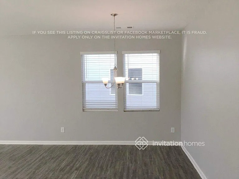 4937 Fawnwood Dr — Photo 2