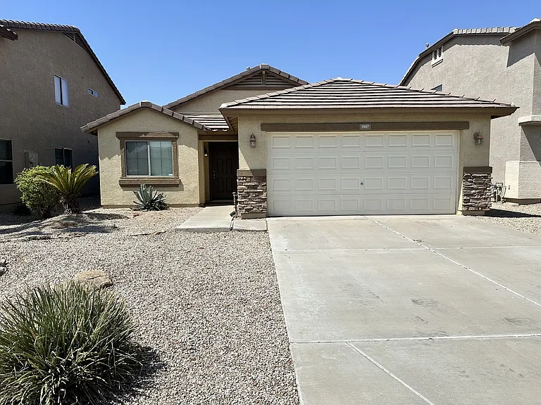 1847 W Desert Seasons Dr — Photo 1