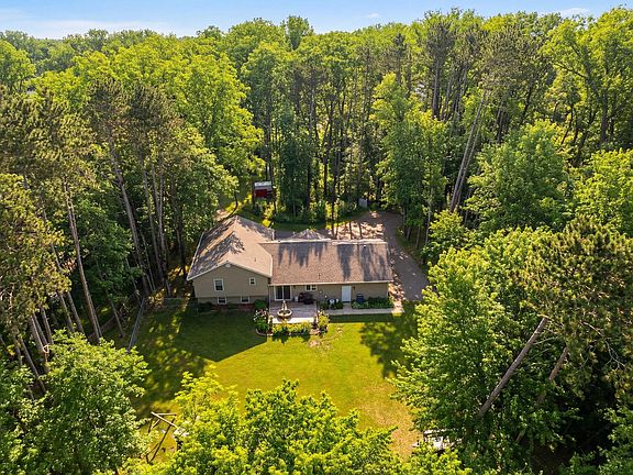 3rd image of 2726 N Goldring Rd