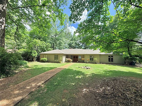 5th image of 575 Cross Creek Rd
