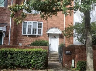 1210 N Vernon St, Arlington, VA 22201