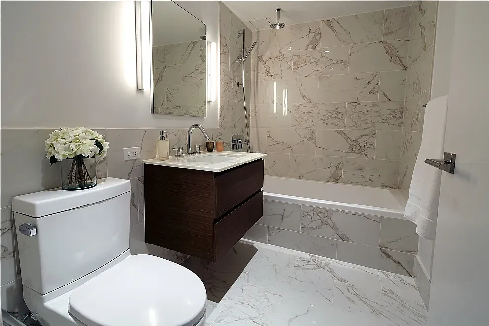 325 Lexington Avenue — Photo 3