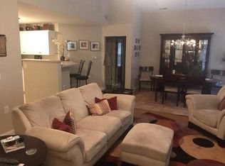 110 Willow Pond Dr, Morehead City, NC 28557