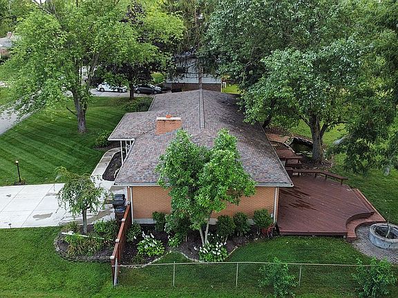 4th image of 2403 Red Apple Dr