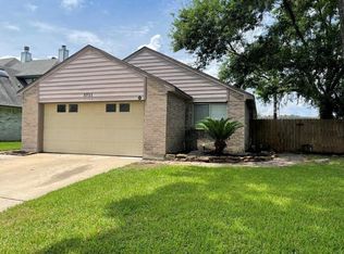8731 Summit Pines Dr, Humble, TX 77346