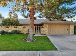 19009 N Signal Butte Cir, Sun City, AZ 85373