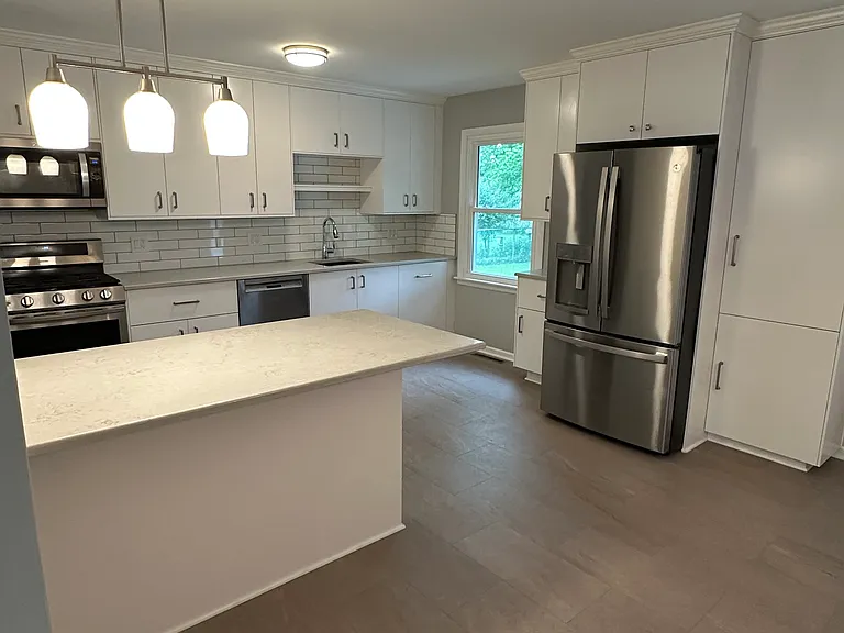 1517 N Kennicott Ave — Photo 4