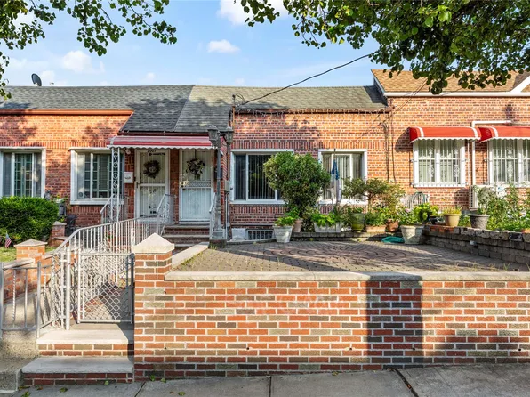 2009 42nd Street, Astoria, NY 11105