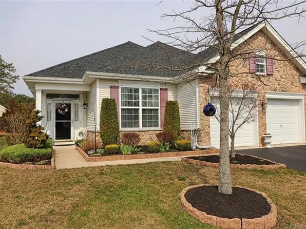 8 Swimming River Ct, Barnegat, NJ 08005