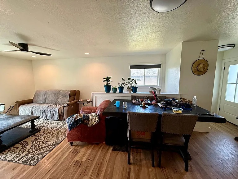 6465 Macarthur Dr — Photo 7