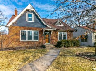 2934 E 18th St, Davenport, IA