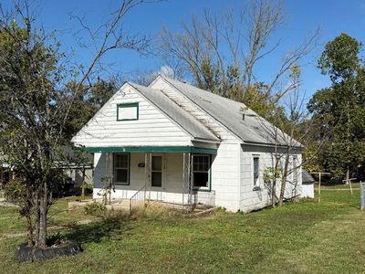 121 W Lafayette St, El Dorado Springs, MO, 64744