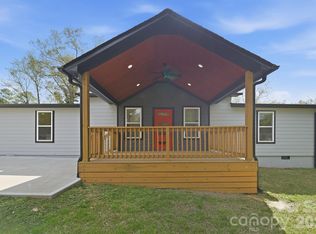 501 Friendship Dr, Matthews, NC