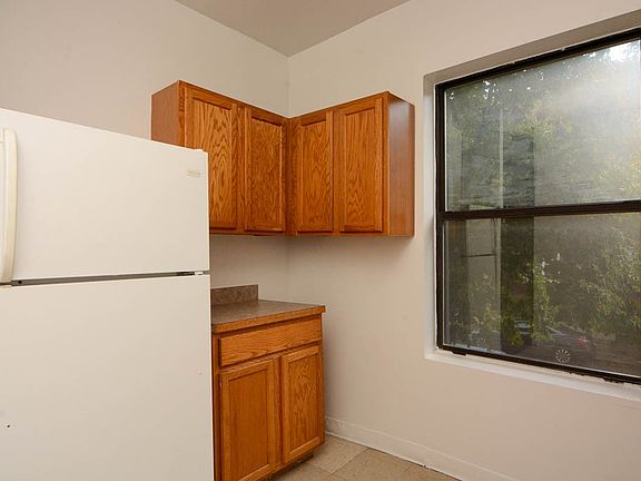 3rd image of 1530 N Kedzie Ave #A2